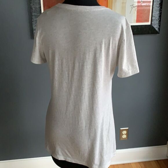 Eddie Bauer light heather gray “flag” embellishment short sleeve tee. Medium - Picture 3 of 4